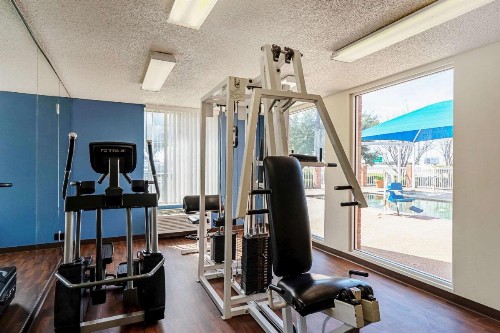 Quality Suites - image 25