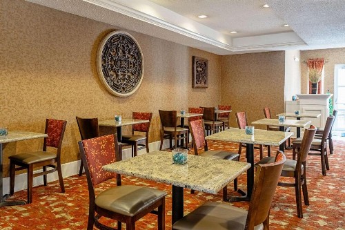 Quality Suites - image 29