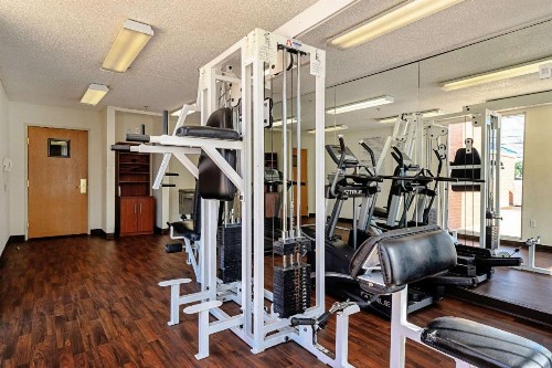 Quality Suites - image 5