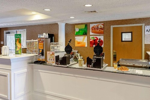 Quality Suites - image 9