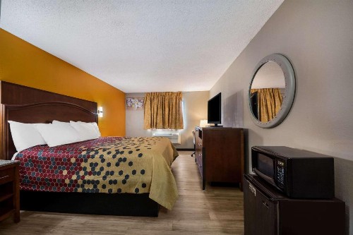 Express Inn & Suites - San Antonio Sea World Medical Center - image 25