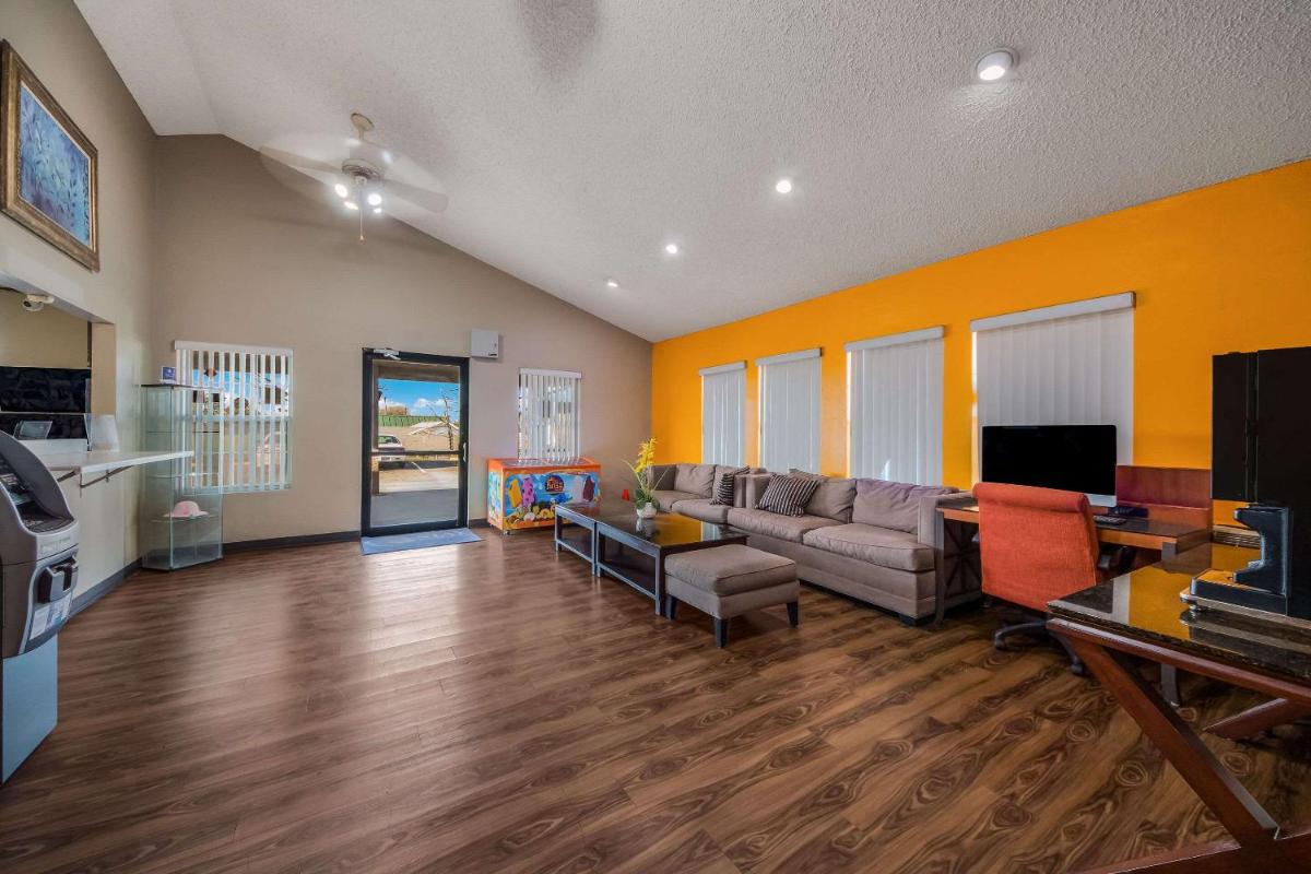 Express Inn & Suites - San Antonio Sea World Medical Center - image 7