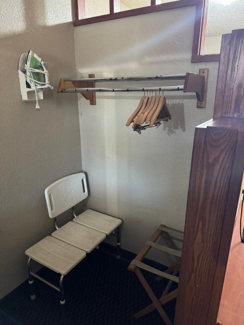 Rodeway Inn & Suites South of Fiesta Park - image 18