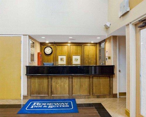 Rodeway Inn & Suites South of Fiesta Park - image 41