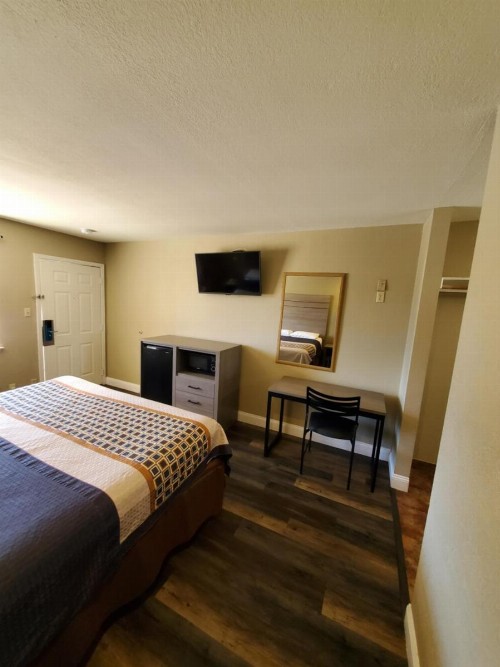 Rodeway Inn Downtown - image 14