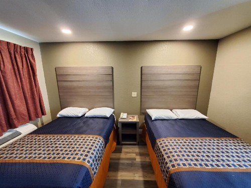 Rodeway Inn Downtown - image 18