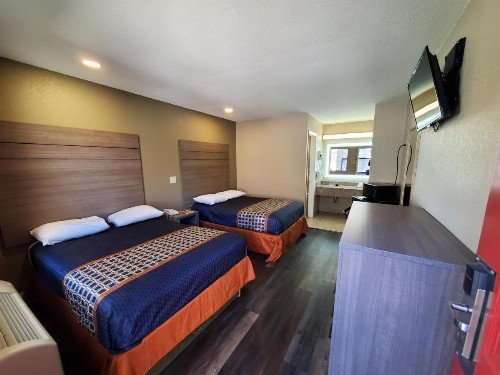 Rodeway Inn Downtown - image 19