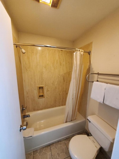 Rodeway Inn Downtown - image 24