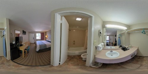 Rodeway Inn Downtown - image 28