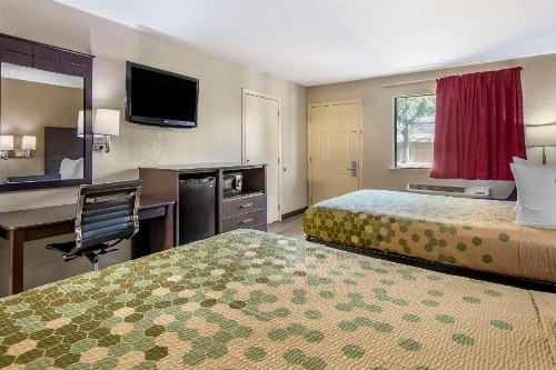 Econo Lodge Near Lackland Air Force Base-SeaWorld - image 23