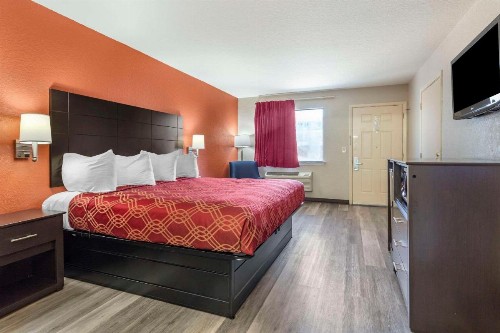 Econo Lodge Near Lackland Air Force Base-SeaWorld - image 31