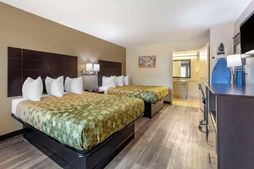 Econo Lodge Near Lackland Air Force Base-SeaWorld - image 8