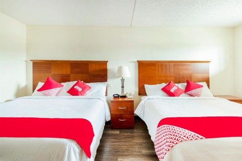 OYO Hotel San Antonio Lackland Air Force Base North - image 17