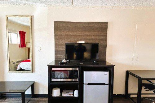 OYO Hotel San Antonio Lackland Air Force Base North - image 18