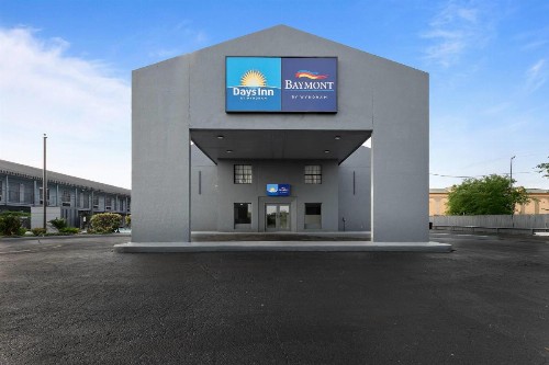 Deluxe Inn San Antonio Near Lackland AFB - image 14