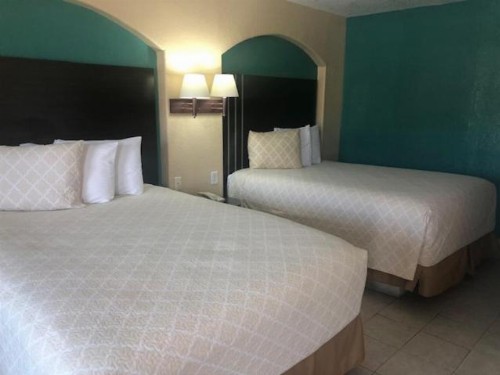 Pinn Road Inn and Suites Lackland AFB and Seaworld - image 15