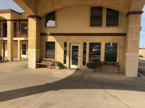 Pinn Road Inn and Suites Lackland AFB and Seaworld - image 2