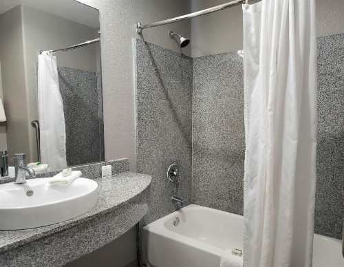 Motel 6-San Antonio TX - Airport - image 9