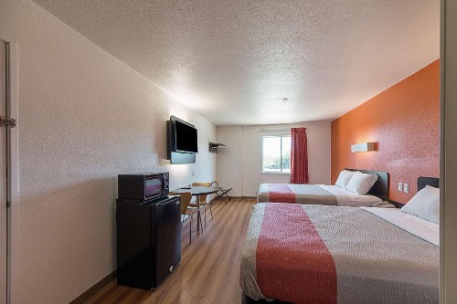 Motel 6-San Antonio TX - Downtown - Alamo Dome - image 11