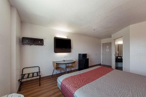 Motel 6-San Antonio TX - Downtown - Alamo Dome - image 8