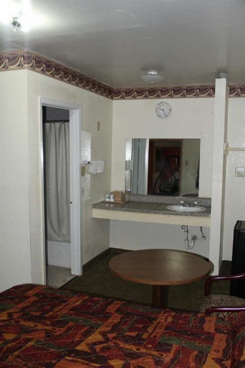 Choice Inn San Antonio - image 10