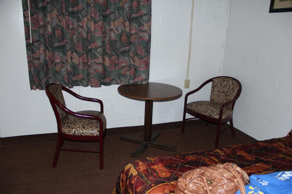 Choice Inn San Antonio - image 4
