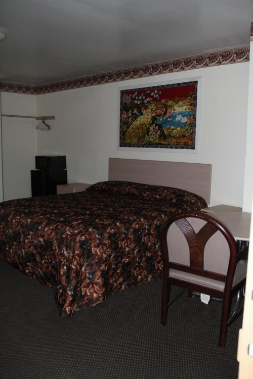 Choice Inn San Antonio - image 8