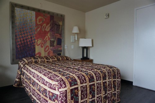 Super Suite Inn San Antonio North - image 14