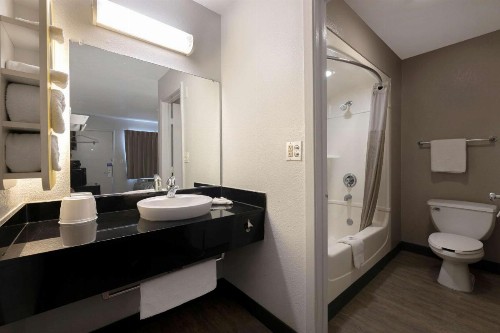 Motel 6-San Antonio TX - West SeaWorld - image 2