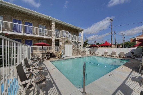Motel 6-San Antonio TX - Northwest Medical Center - image 13
