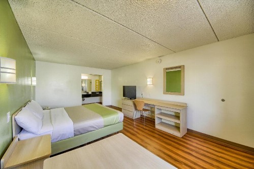 Motel 6-San Antonio TX - Northwest Medical Center - image 25