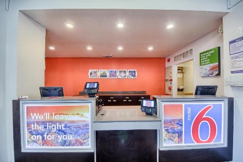 Motel 6-San Antonio TX - Northwest Medical Center - image 40