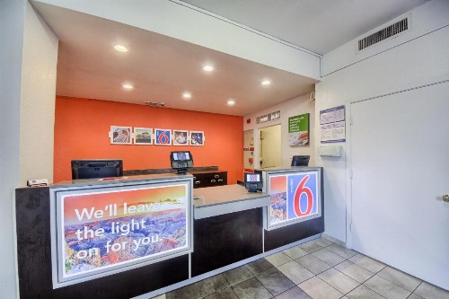 Motel 6-San Antonio TX - Northwest Medical Center - image 42