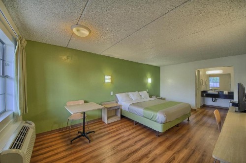 Motel 6-San Antonio TX - Northwest Medical Center - image 43