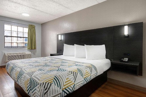 Motel 6-San Antonio TX - Northwest Medical Center - image 8