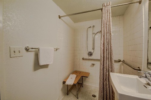 Motel 6-San Antonio TX - Fort Sam Houston - image 25