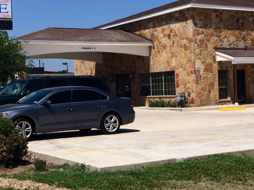 Super 8 by Wyndham San Antonio Near Fort Sam Houston - image 16