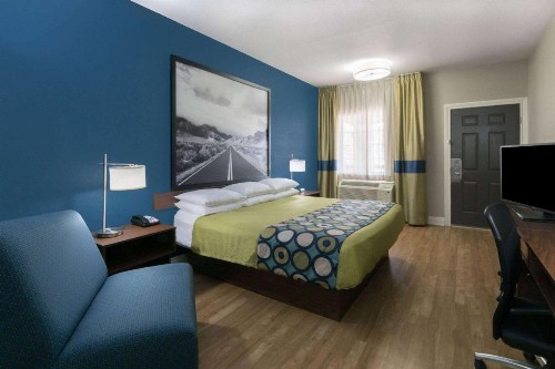 Super 8 by Wyndham San Antonio Near Fort Sam Houston - image 21