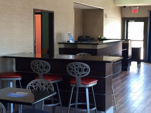 Super 8 by Wyndham San Antonio Near Fort Sam Houston - image 4