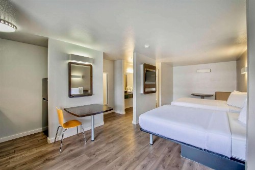 Studio 6-San Antonio TX - Airport - image 8