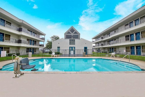 Studio 6-San Antonio TX - Airport - image 9