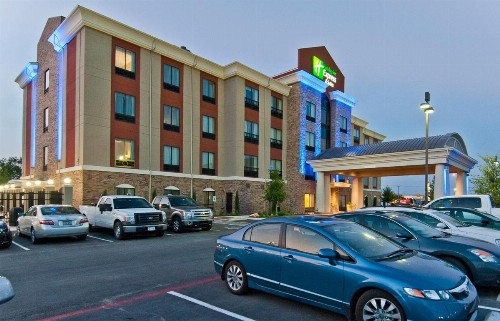 Holiday Inn Express & Suites San Antonio SE by AT&T Center an IHG Hotel - image 10