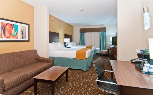 Holiday Inn Express & Suites San Antonio SE by AT&T Center an IHG Hotel - image 12