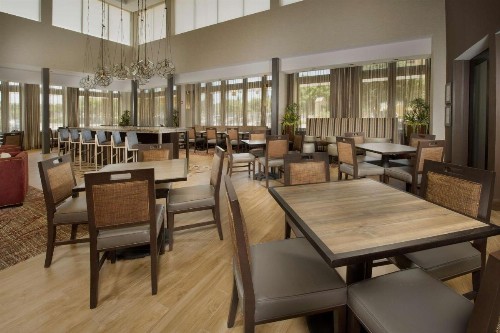 Hampton Inn & Suites San Antonio-Downtown/Market Square - image 14