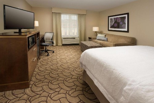 Hampton Inn & Suites San Antonio-Downtown/Market Square - image 18