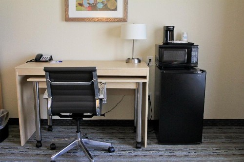 Holiday Inn Express & Suites San Antonio Brooks City Base an IHG Hotel - image 16