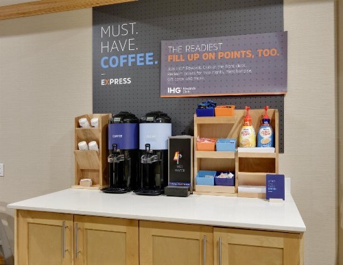 Holiday Inn Express & Suites San Antonio Brooks City Base an IHG Hotel - image 2
