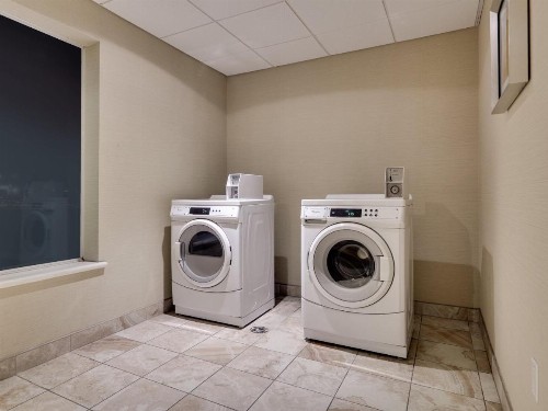 Holiday Inn Express & Suites San Antonio Brooks City Base an IHG Hotel - image 28