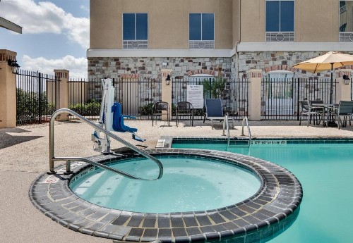 Holiday Inn Express & Suites San Antonio Brooks City Base an IHG Hotel - image 30