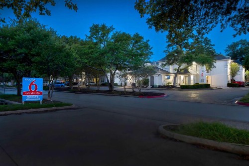 Studio 6-San Antonio TX - Medical Center - image 3